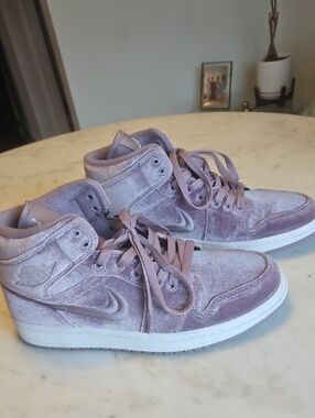 Jordan Women’s Lavender Velvet High-Top Sneakers